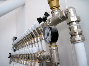  разводка труб водоснабжения в квартире